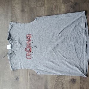 Vintage Jordan University Of Cincinnati Cutoff Size Medium